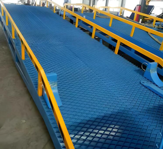 宁蒗移动式液压登车桥