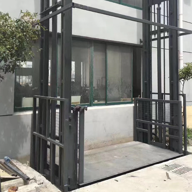 宁蒗5吨室外升降货梯